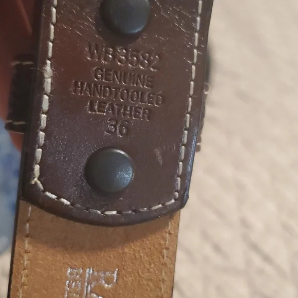 Size 36 ladies embellished cowhide leather belts CHOOSE 1 western sparkle gems - Picture 4 of 4